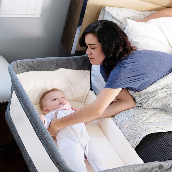 7. ตู้นอนข้างเตียงนอนพกพาสำหรับเด็กทารก