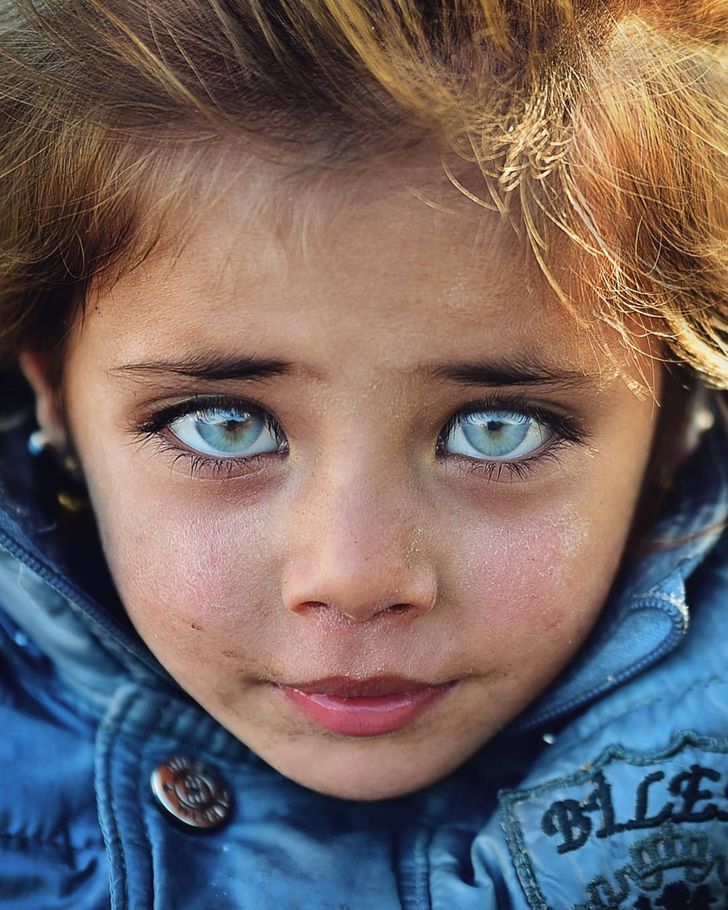 มาดู! ดวงตาของเด็กๆ ที่เปล่งประกายสวยงามราวกับอัญมณี